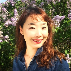 Author Robin Ha